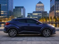 Toyota C-HR — lateral