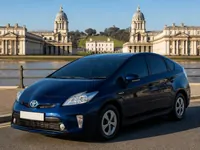 Toyota Prius — frente