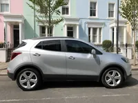 Vauxhall Mokka — laterale
