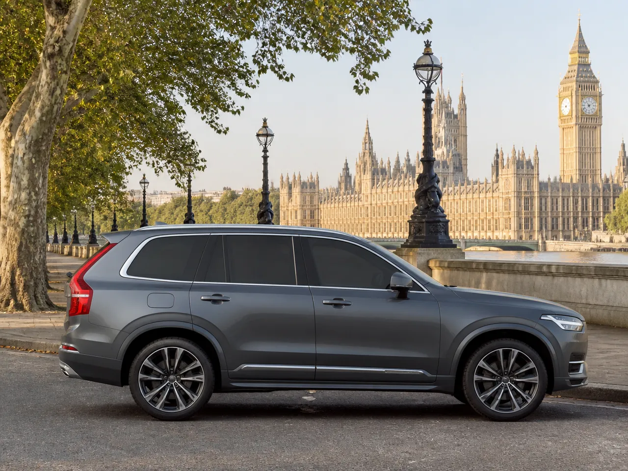 Volvo XC90 — laterale