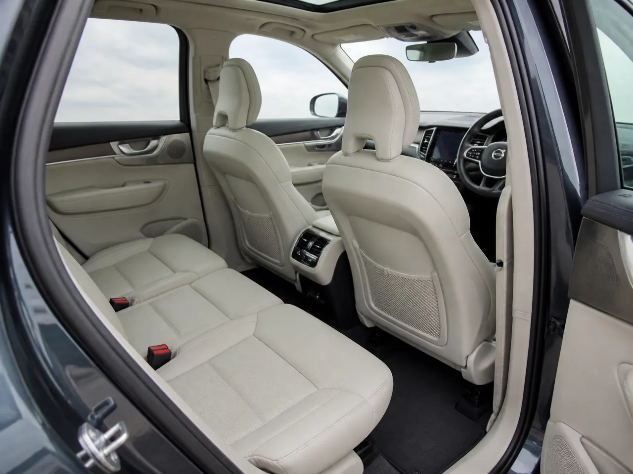 Volvo XC90 — interni