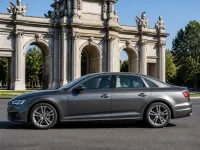 Audi A4 — side