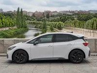 Cupra Born — side