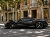 Ferrari F8 Tributo — side