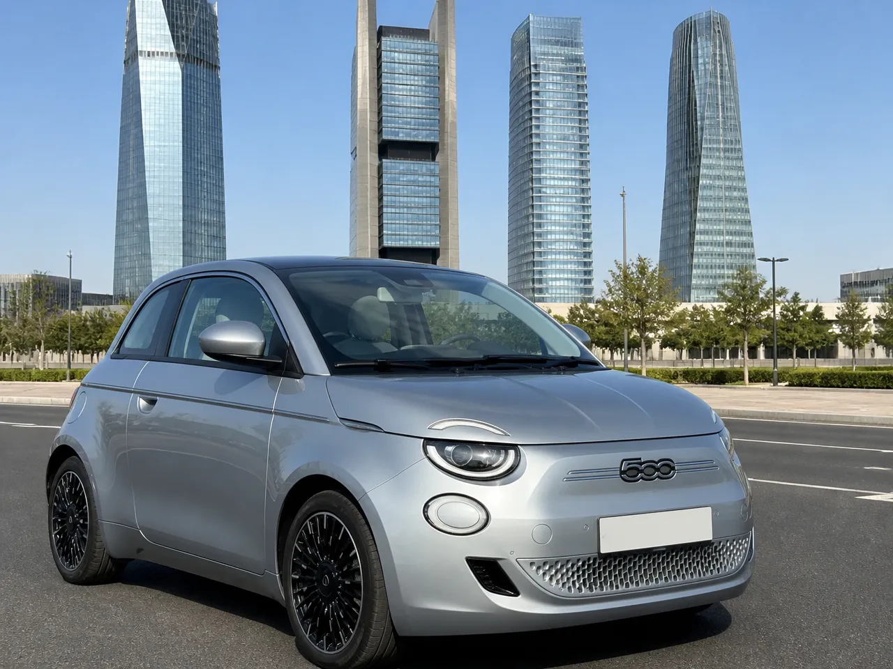 Fiat 500e — vorn
