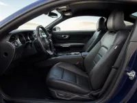 Ford Mustang GT — interior