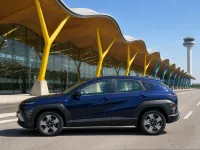 Hyundai Kona — 侧面