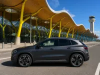 Mercedes-Benz EQA — 侧面