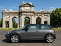 Mini Cooper — side
