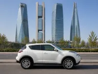 Nissan Juke — side