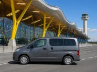 Nissan NV200 — side