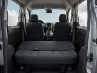 Nissan NV200 — interior