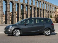Opel Zafira — seitlich