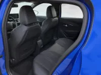 Peugeot e-208 — interior