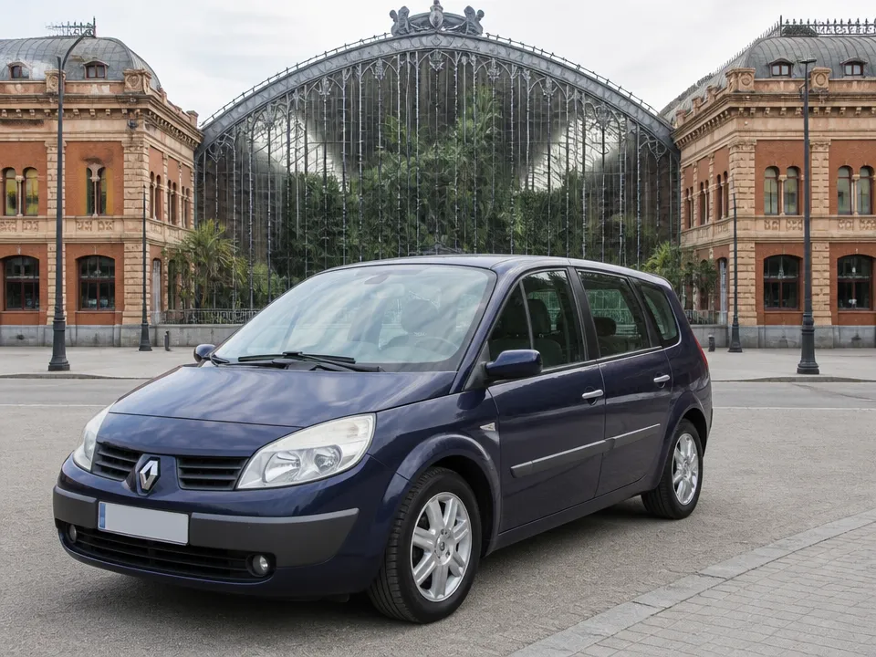 Renault Scenic — car rental in Madrid