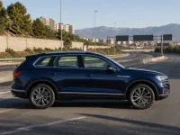 Volkswagen Touareg — seitlich
