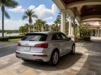 Audi Q5 — lateral