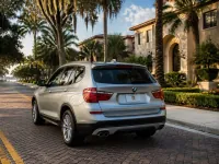 BMW X3 — lateral