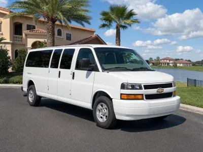 Chevrolet Express 3500 12-Passenger