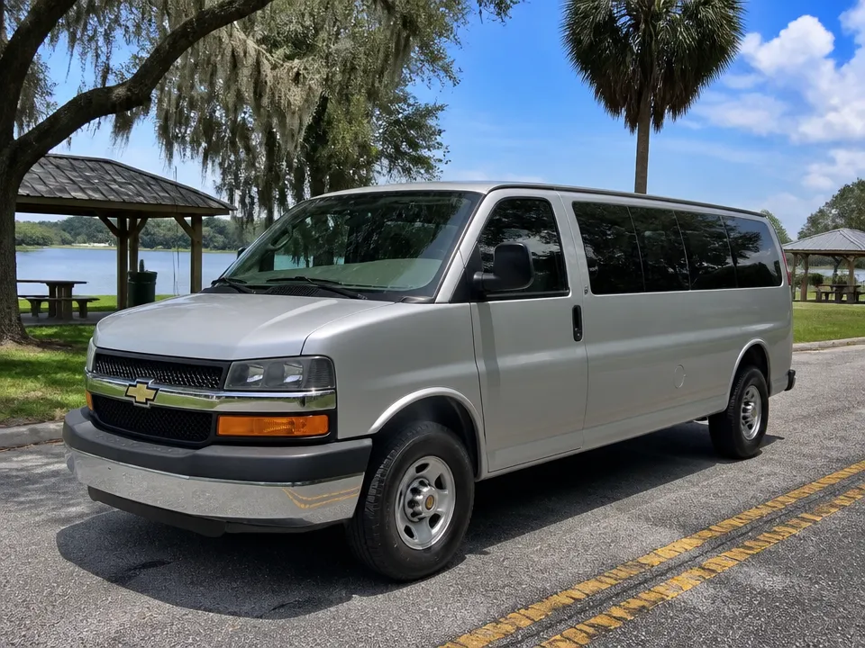 Chevrolet Express 3500 15-Passenger — car rental in Orlando