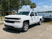 Chevrolet Silverado 1500 — front