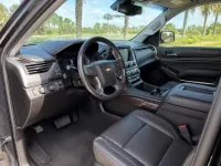 Chevrolet Suburban — interior