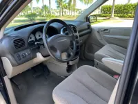 Chrysler Voyager — interior