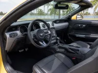 Ford Mustang GT Convertible — interior