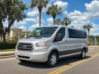 Ford Transit 350 15-Passenger — front