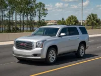 GMC Yukon — frente