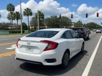 Honda Civic — lateral