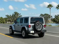 Jeep Wrangler Unlimited — side