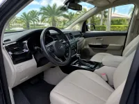 Kia Carnival — interior