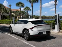 Kia EV6 — side