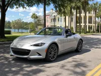 Mazda MX-5 Miata RF — frente