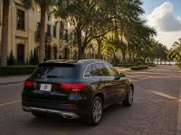 Mercedes-Benz GLC — side