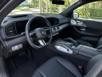 Mercedes-Benz GLE — interior