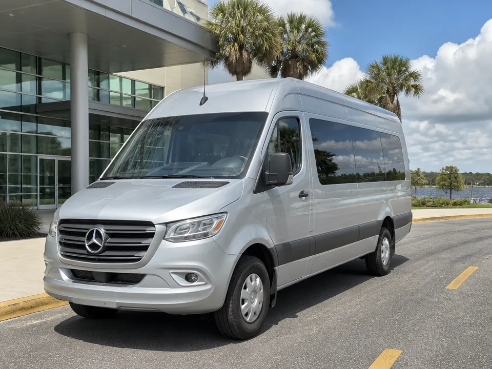 Mercedes-Benz Sprinter 2500 15-Passenger — car rental in Orlando