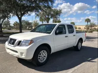 Nissan Frontier — front