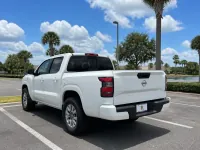 Nissan Frontier — side