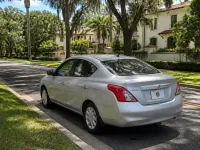 Nissan Versa — side