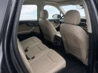 Audi Q7 — interior