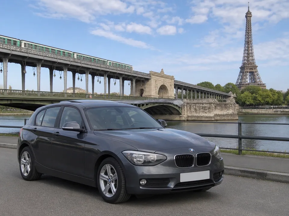 BMW 1 Series — car rental in Paris