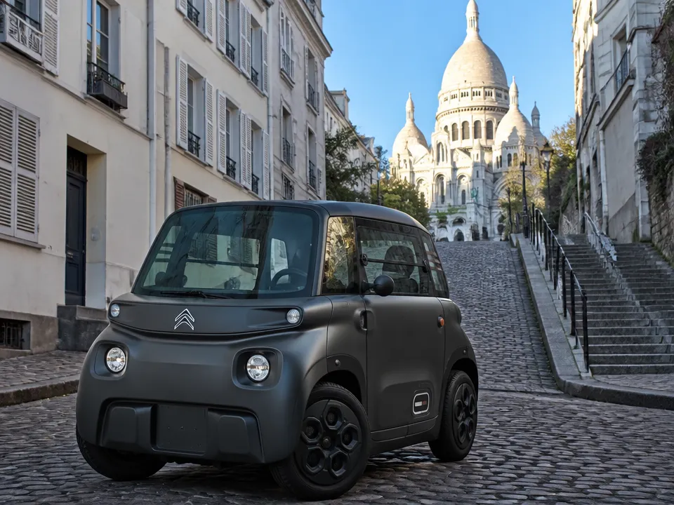 Citroen Ami — car rental in Paris