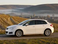 Citroen C4 — side