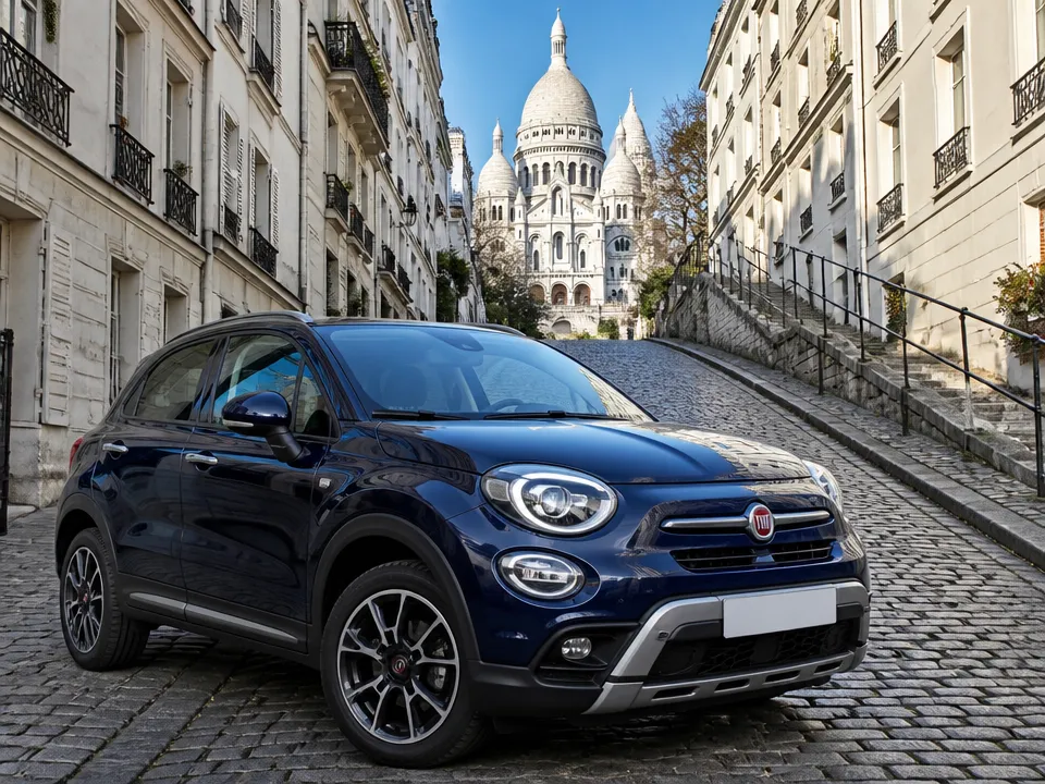 Fiat 500X — car rental in Paris