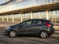 Ford Fiesta — seitlich