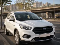 Ford Kuga — vorn