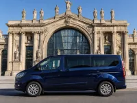 Ford Tourneo Custom — seitlich