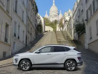 Hyundai Kona Electric — side